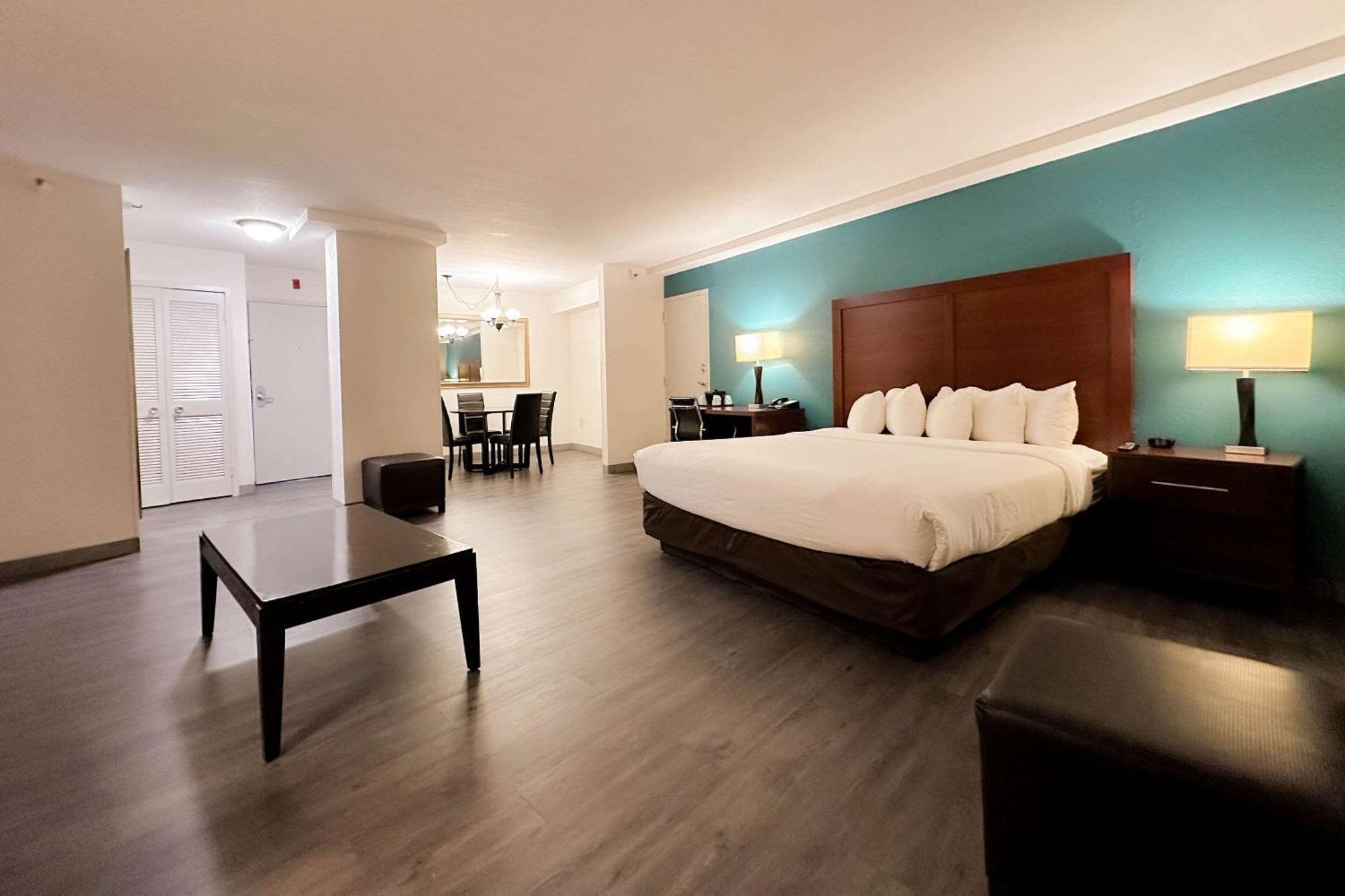 Comfort Inn & Suites Kissimmee By The Parks Four Corners Dış mekan fotoğraf
