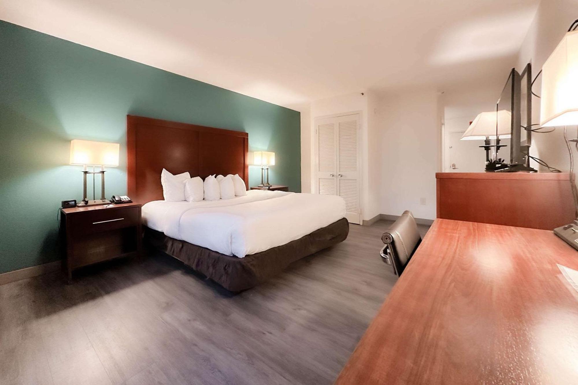 Comfort Inn & Suites Kissimmee By The Parks Four Corners Dış mekan fotoğraf